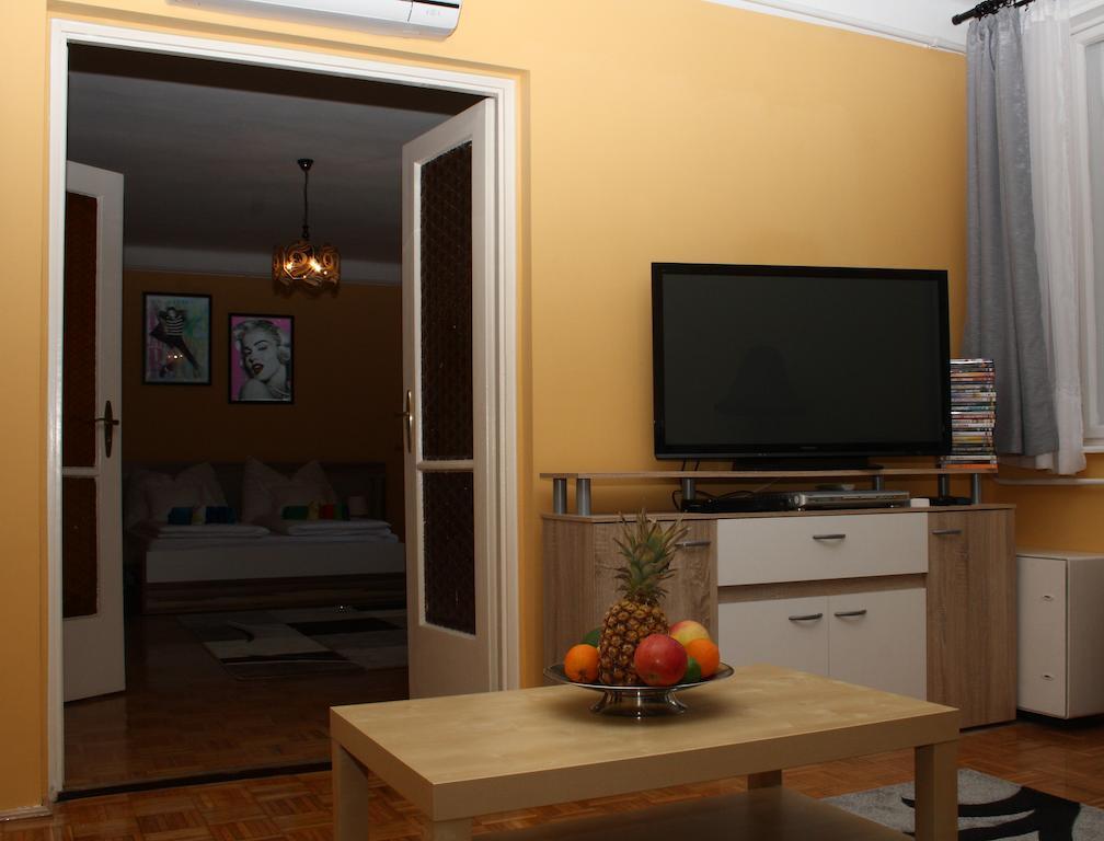 Highland Apartment Budapest Room photo