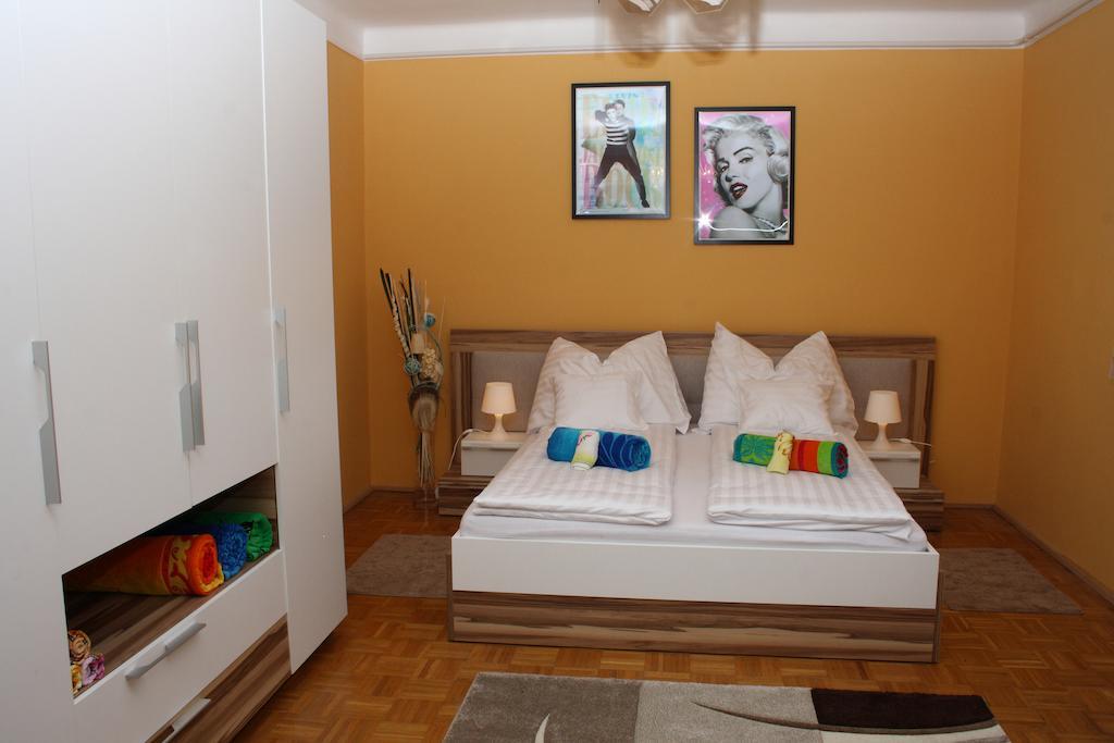 Highland Apartment Budapest Room photo